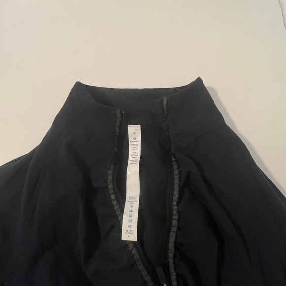 Lululemon Run 1/2 Zip Black Reflective Long Sleeve Black 4 NWOT - Picture 11 of 12